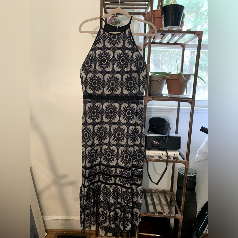 BANANA REPUBLIC Floral Lace Midi Dress - Black/Grey Formal/Semi-formal, lined
